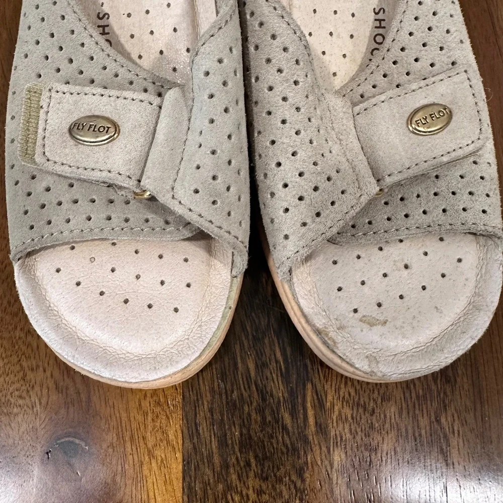 Fly Flot Wedge Sandals Womens Grey Leather Perforated Italian Comfort Size 38